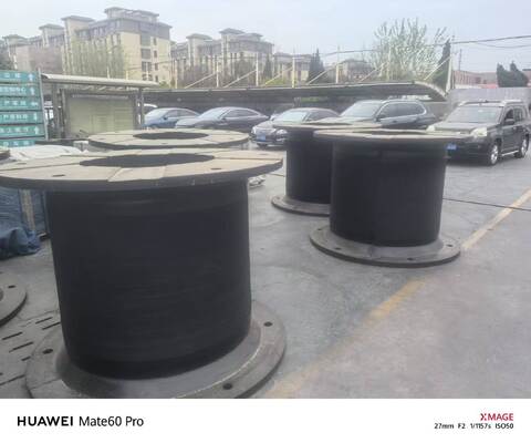 Bolted or Welded Installation Black Cell Rubber Fender Ideale oplossing voor de bescherming van maritieme infrastructuur en schepen