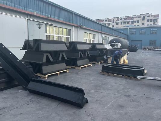 Uitstekende compressieprestaties DRIJVENDE FENDER Artikelnummer Super Arch Rubber Fender