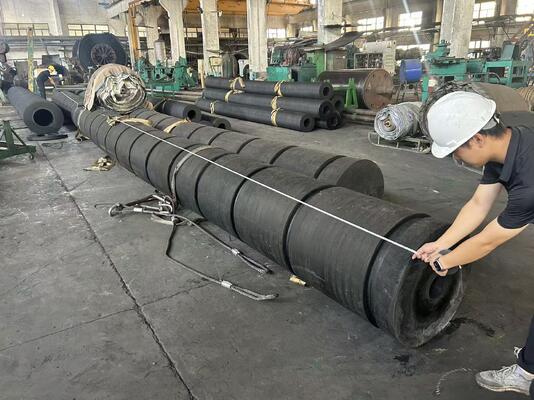 Dock Bootbescherming Sleepboot Fenders Bieden Superieure Weerstand en Weerbestendigheid Ideaal voor Sleepboot Toepassingen