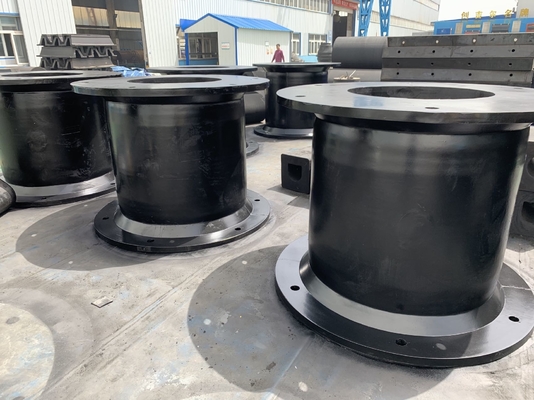 ISO 9001 Cell Rubber Fenders 60-80 Shore A Hardheid Marine Impact Protection