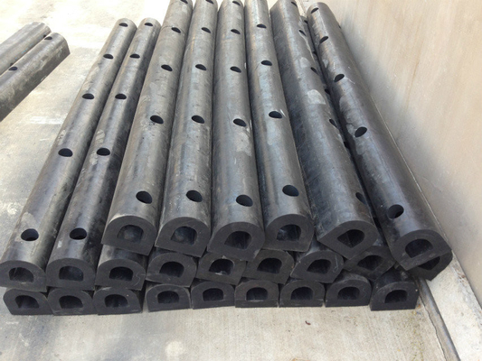 Aanpasbare 8-10 jaar levensduur D-type solide rubber fender voor maritieme bescherming