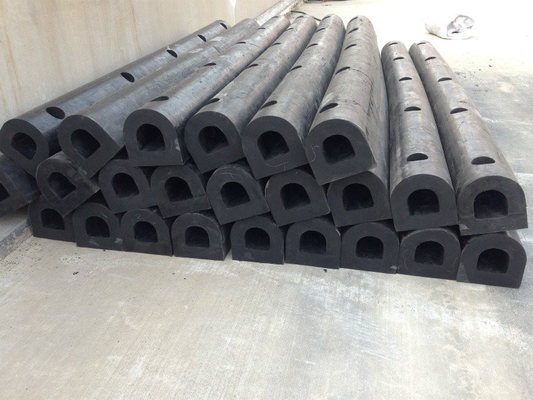Aanpasbare 8-10 jaar levensduur D-type solide rubber fender voor maritieme bescherming