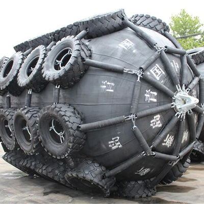 Energie-absorptie Yokohama Zwarte cilindrische rubber pneumatische fenders voor marine bumpers