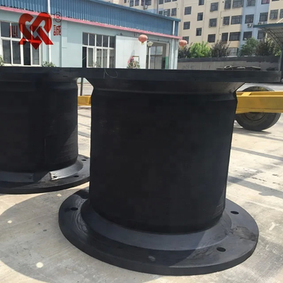 Schokbestendige rubber fenders met een hardheid van 60-80 shore en een dichtheid van 1,2-1,5 g/cm3