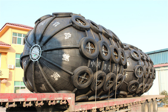 Pneumatische marine fenders 3.3x6.5m Yokohama Type Natuurrubber