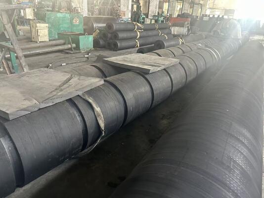 Hardheid 70-85A Sleepboot Fenders Zware Laadcapaciteit Giet- en Extrusievormen Duurzame Maritieme Beschermingsoplossingen